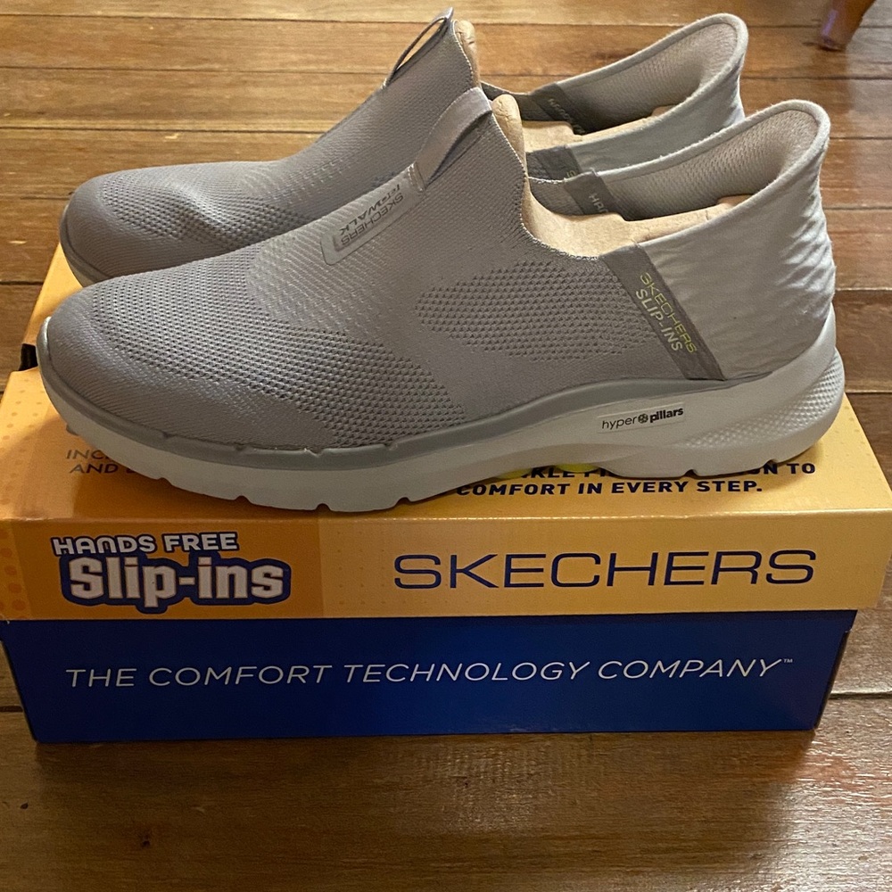 Skechers Men's Go Walk 6 Gray Hands Free Slip-ins